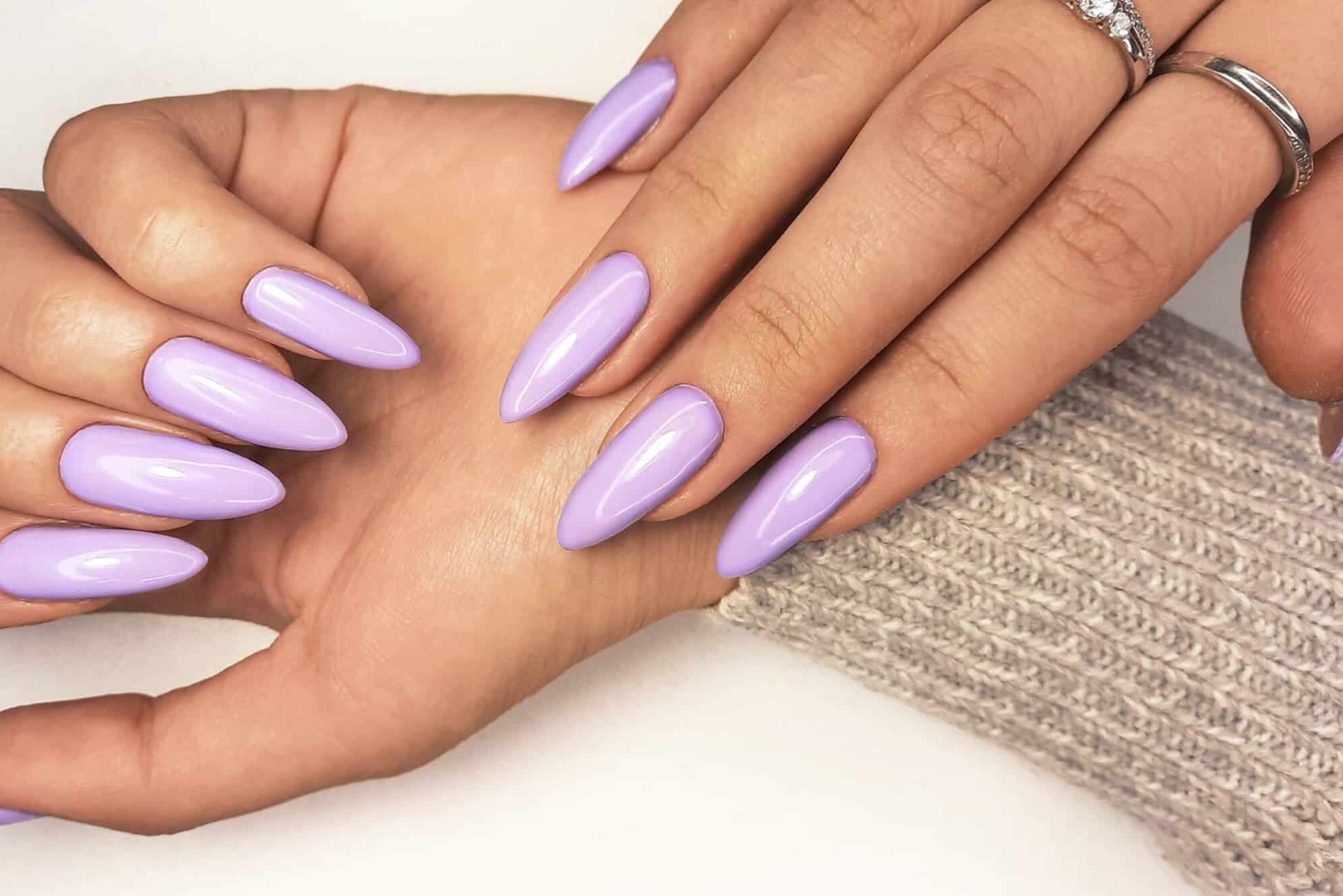 how do salons take off acrylic nails