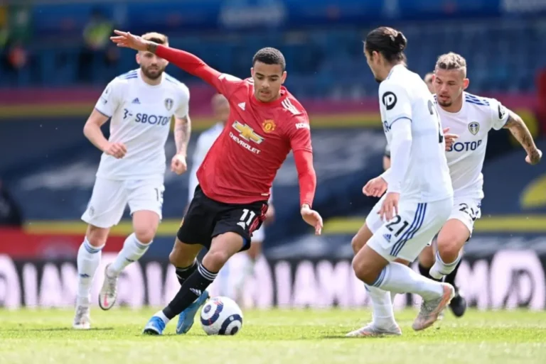 Leeds United vs Man United Timeline: Rivalry Through the Years